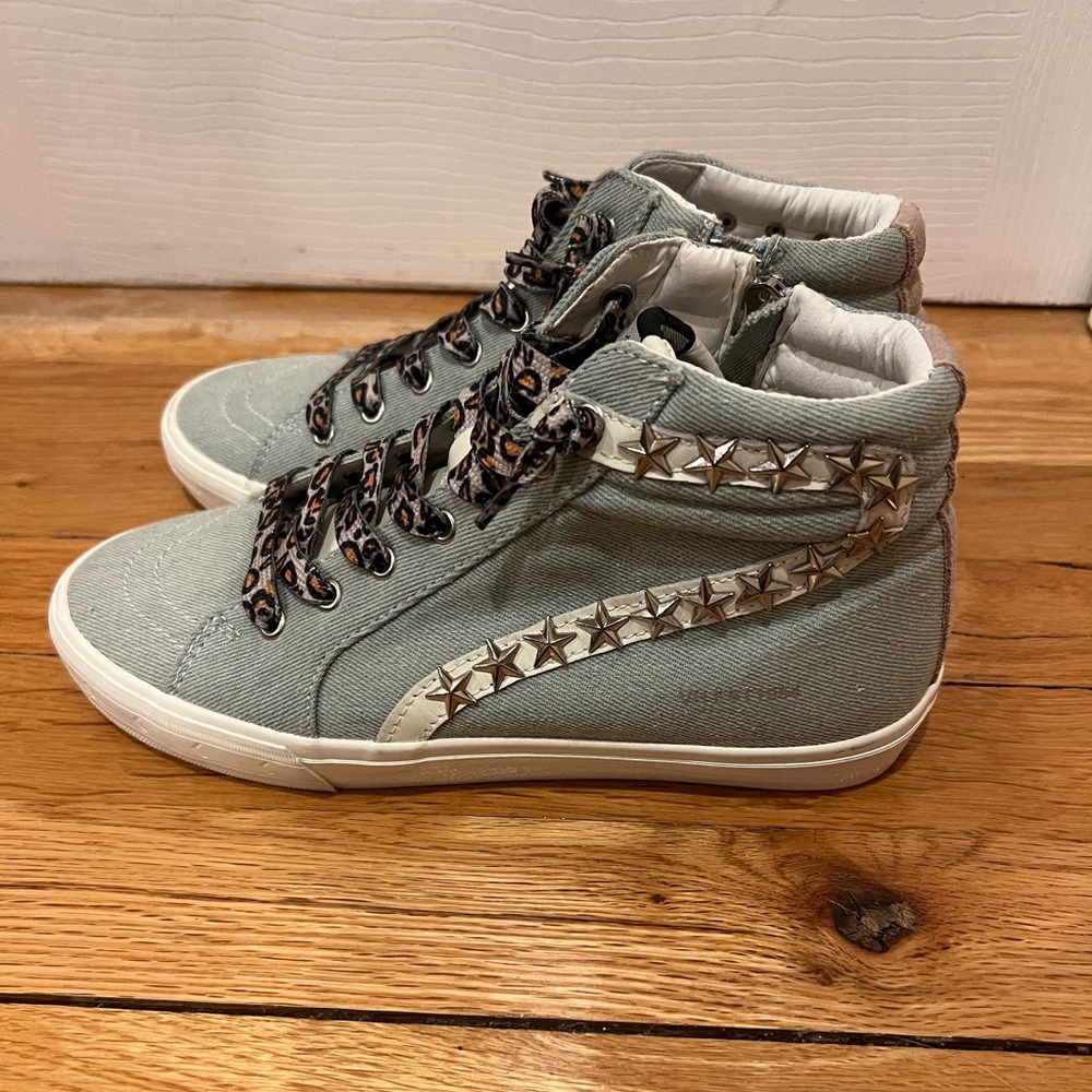 Vintage Havana Light Blue/Gray denim High-Top Sneakers with Star Accents - Picture 2 of 5